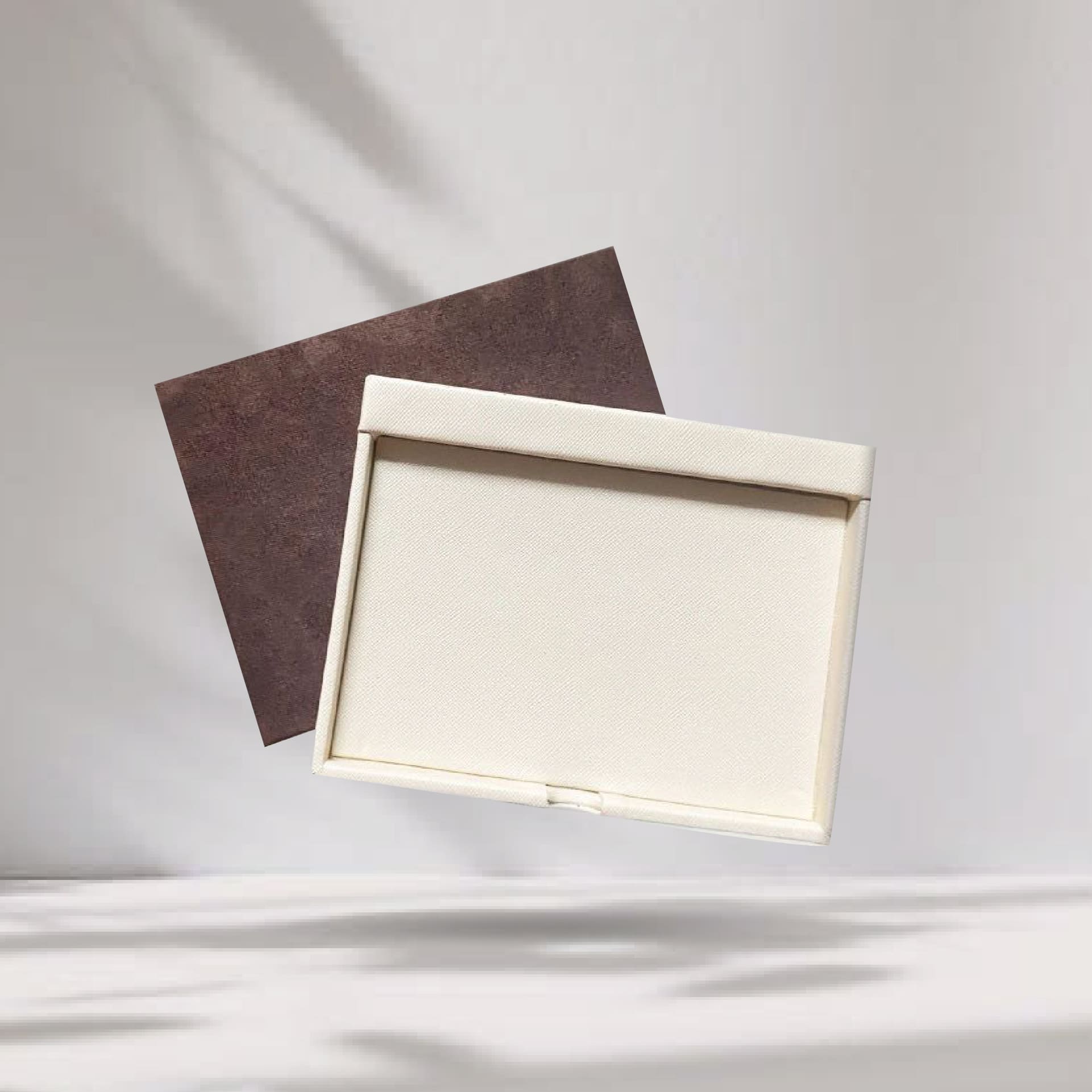 Room Service Leather Tray ถาดใส่ของในห้องพัก