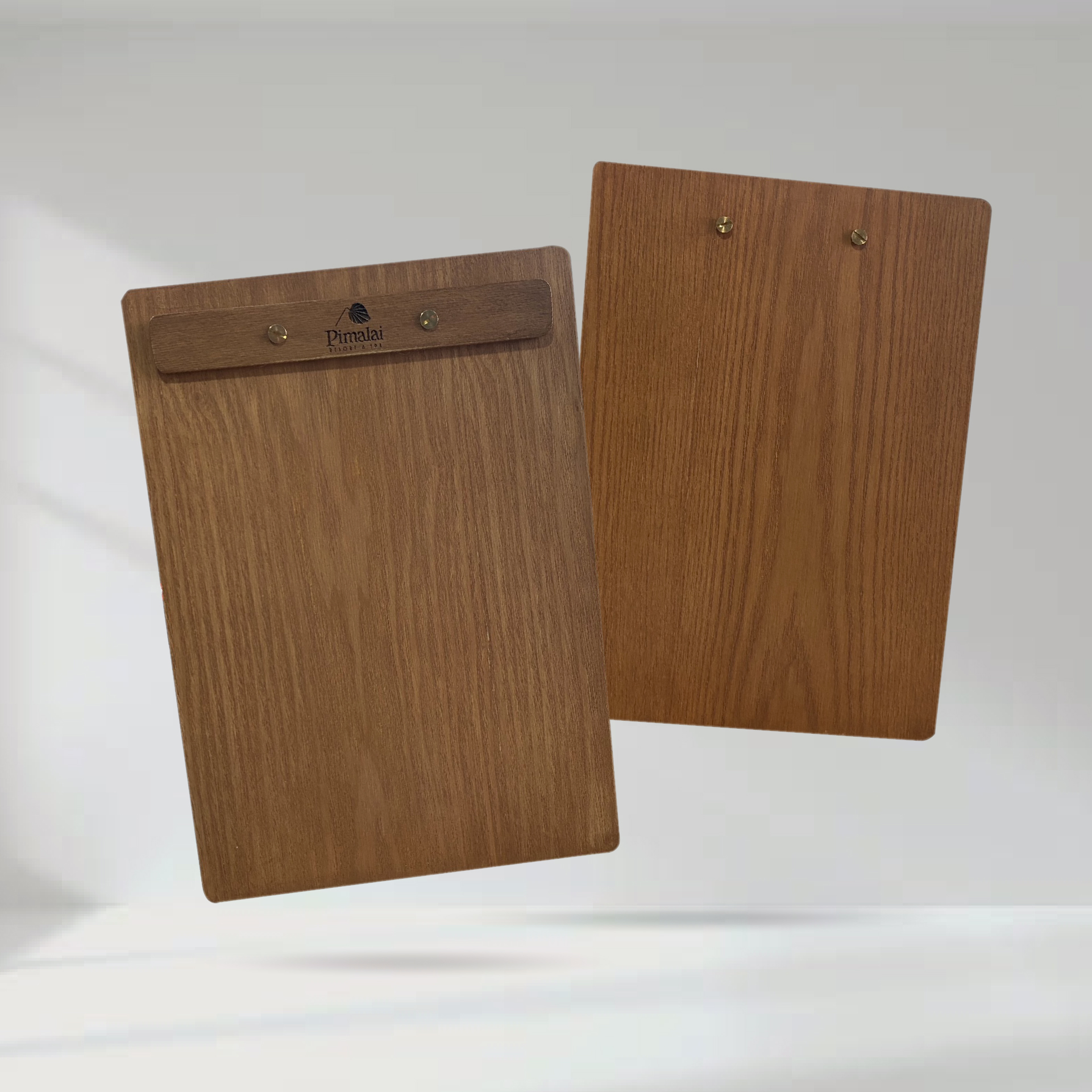 A4 Wood Menu Board with Screws แผ่นปกเมนูไม้ เคลือบและทำสี 